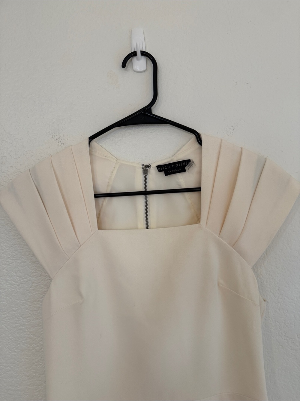 Alice + Olivia Kiro Pleated Shoulder Dress in Ivory - Picture 8 of 8